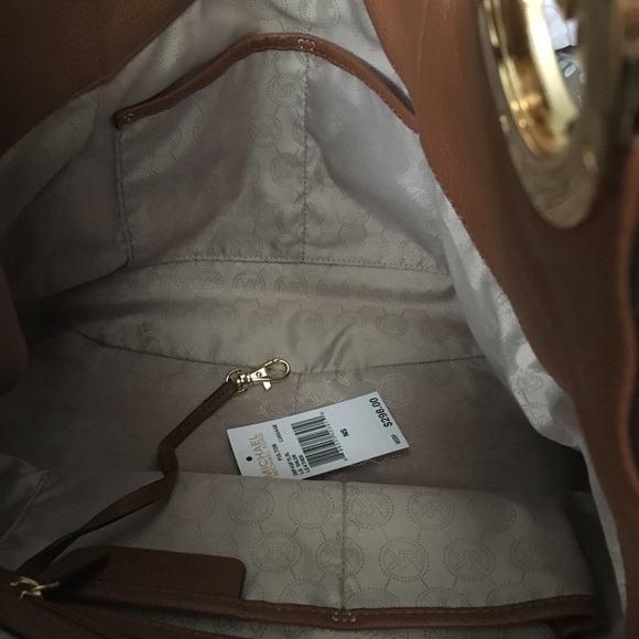 COPY - Michael Kors Fulton Slouchy Shoulder Bag - Picture 6 of 7